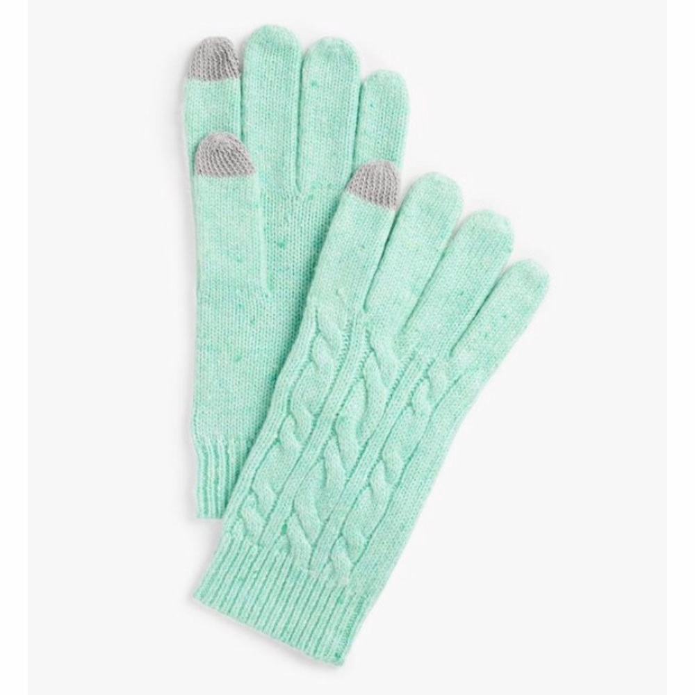 NWT Mint Green Cozy Cable Tech Gloves w/ Gift Box